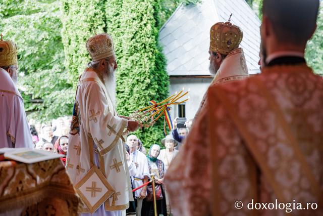 Sfânta Liturghie cu ocazia proclamării locale a canonizării Sfintei Olimpiada din Fărcașa
