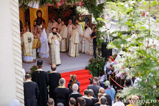 Sfânta Liturghie cu ocazia proclamării locale a canonizării Sfintei Olimpiada din Fărcașa