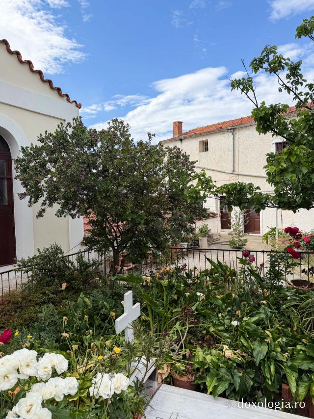 Mănăstirea „Sfântul Mare Mucenic Mina” din Insula Chios