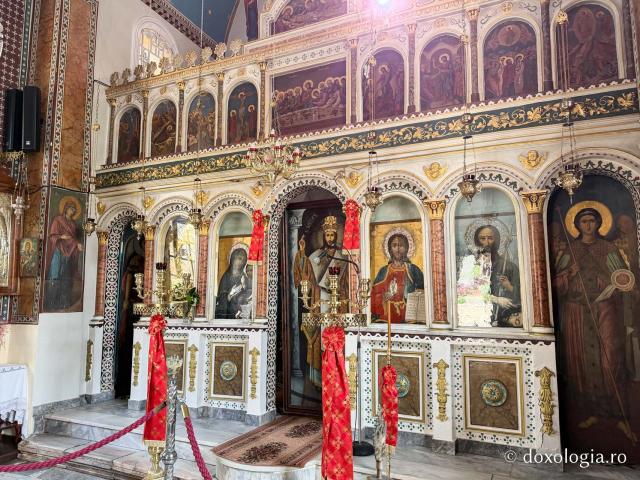 Mănăstirea „Sfântul Mare Mucenic Mina” din Insula Chios