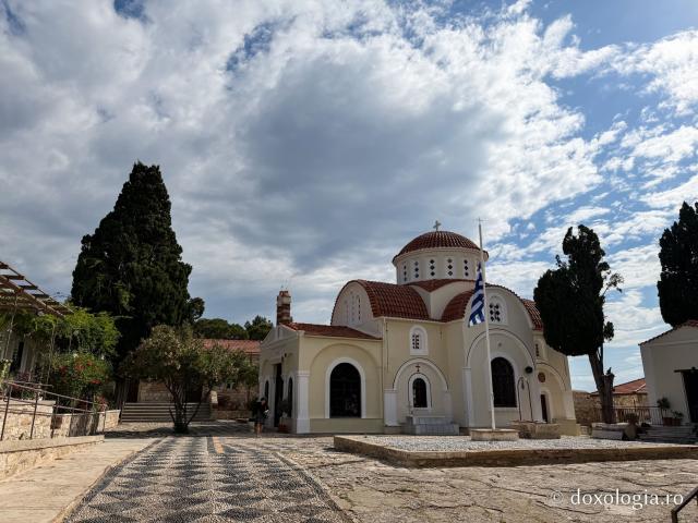 Mănăstirea „Sfântul Mare Mucenic Mina” din Insula Chios