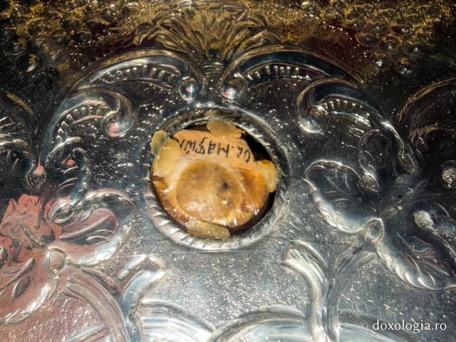 Închinare la moaștele Sfintei Cuvioase Matrona din Chios