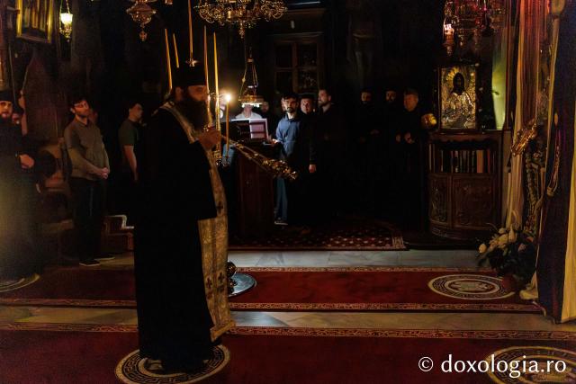 Hram la Schitul Românesc Prodromu – Prăznuirea Icoana Maicii Domnului Prodromița