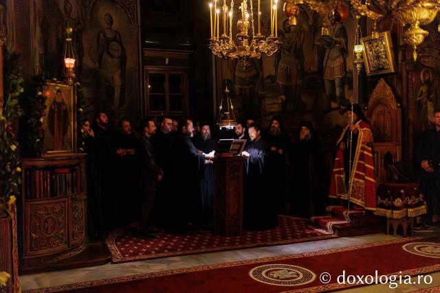 Hram la Schitul Românesc Prodromu – Prăznuirea Icoana Maicii Domnului Prodromița
