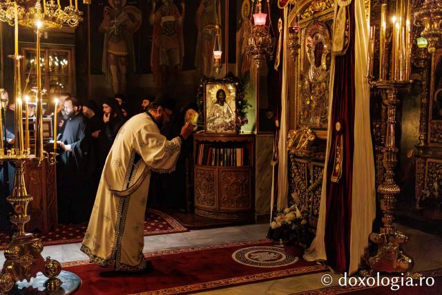 Hram la Schitul Românesc Prodromu – Prăznuirea Icoana Maicii Domnului Prodromița