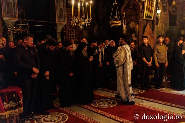 Hram la Schitul Românesc Prodromu – Prăznuirea Icoana Maicii Domnului Prodromița