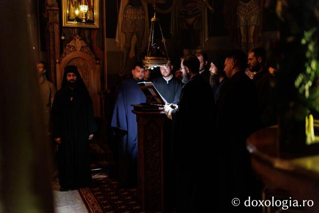 Hram la Schitul Românesc Prodromu – Prăznuirea Icoana Maicii Domnului Prodromița
