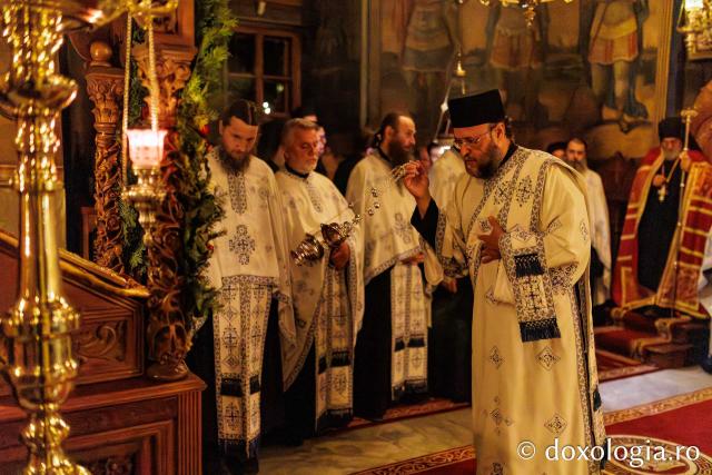 Hram la Schitul Românesc Prodromu – Prăznuirea Icoana Maicii Domnului Prodromița