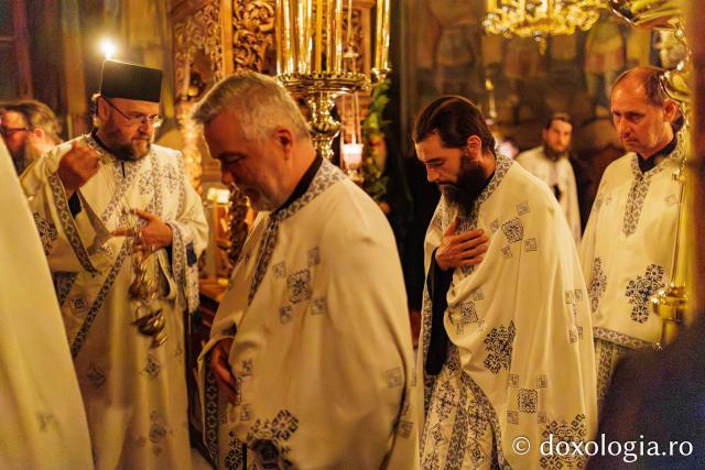 Hram la Schitul Românesc Prodromu – Prăznuirea Icoana Maicii Domnului Prodromița