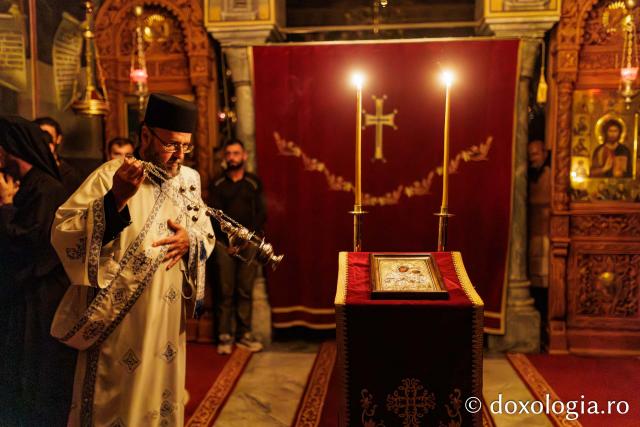 Hram la Schitul Românesc Prodromu – Prăznuirea Icoana Maicii Domnului Prodromița