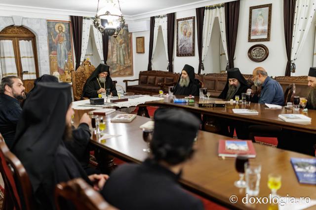 Hram la Schitul Românesc Prodromu – Prăznuirea Icoana Maicii Domnului Prodromița