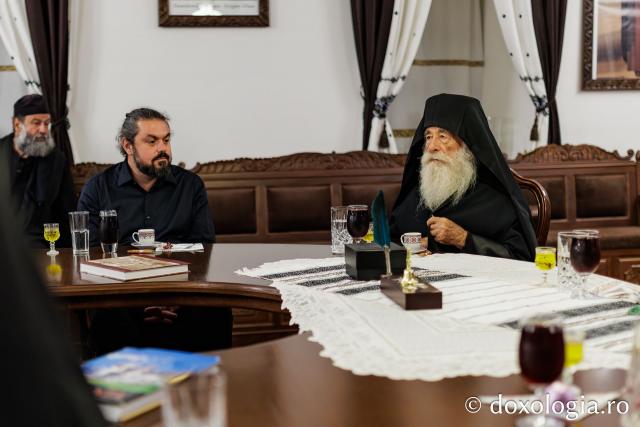Hram la Schitul Românesc Prodromu – Prăznuirea Icoana Maicii Domnului Prodromița
