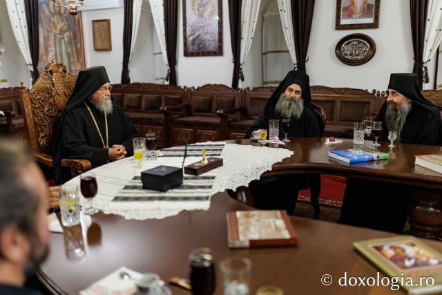Hram la Schitul Românesc Prodromu – Prăznuirea Icoana Maicii Domnului Prodromița