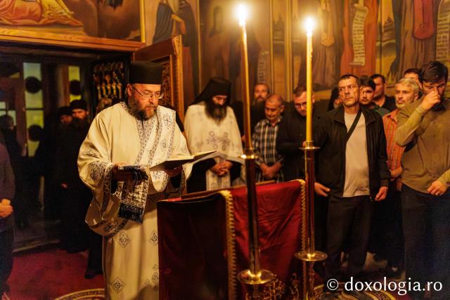 Hram la Schitul Românesc Prodromu – Prăznuirea Icoana Maicii Domnului Prodromița