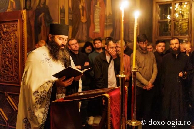 Hram la Schitul Românesc Prodromu – Prăznuirea Icoana Maicii Domnului Prodromița