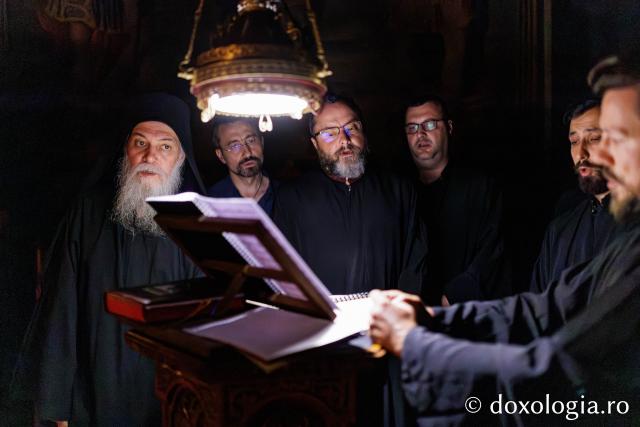 Hram la Schitul Românesc Prodromu – Prăznuirea Icoana Maicii Domnului Prodromița