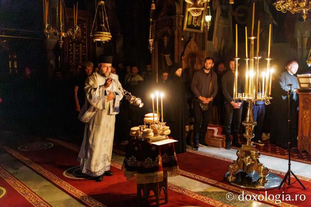 Hram la Schitul Românesc Prodromu – Prăznuirea Icoana Maicii Domnului Prodromița