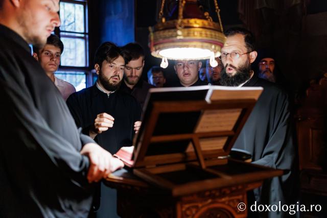 Hram la Schitul Românesc Prodromu – Prăznuirea Icoana Maicii Domnului Prodromița