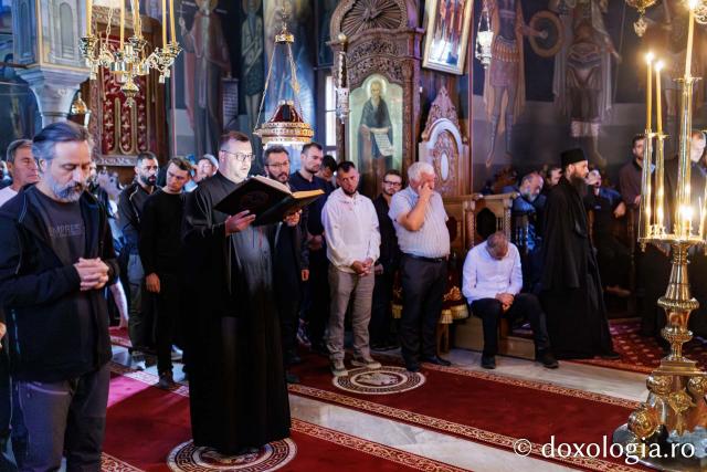 Hram la Schitul Românesc Prodromu – Prăznuirea Icoana Maicii Domnului Prodromița