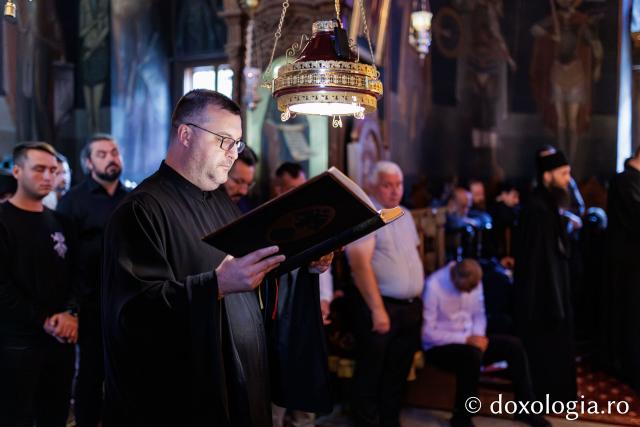 Hram la Schitul Românesc Prodromu – Prăznuirea Icoana Maicii Domnului Prodromița