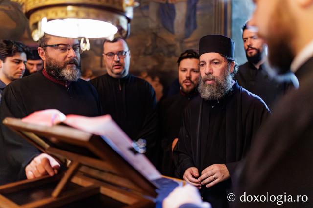 Hram la Schitul Românesc Prodromu – Prăznuirea Icoana Maicii Domnului Prodromița