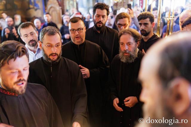 Hram la Schitul Românesc Prodromu – Prăznuirea Icoana Maicii Domnului Prodromița