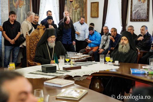 Hram la Schitul Românesc Prodromu – Prăznuirea Icoana Maicii Domnului Prodromița