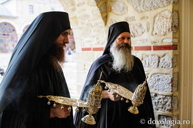 Hram la Schitul Românesc Prodromu – Prăznuirea Icoana Maicii Domnului Prodromița