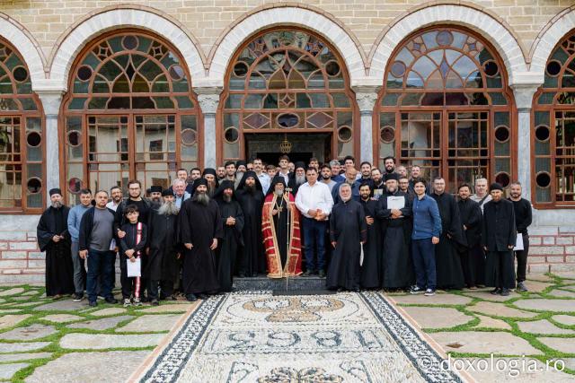 Hram la Schitul Românesc Prodromu – Prăznuirea Icoana Maicii Domnului Prodromița