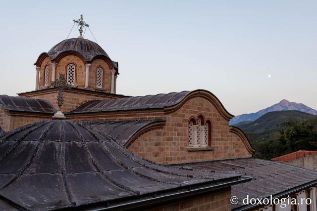 Prăznuirea Sfântului Nicodim Aghioritul la Chilia Skurteilor din Kareia, Athos