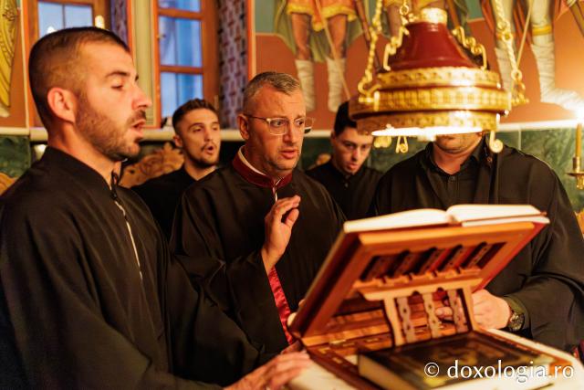 Prăznuirea Sfântului Nicodim Aghioritul la Chilia Skurteilor din Kareia, Athos