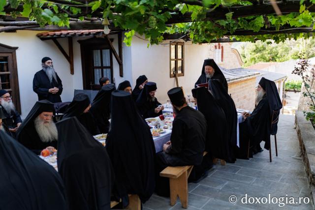 Prăznuirea Sfântului Nicodim Aghioritul la Chilia Skurteilor din Kareia, Athos