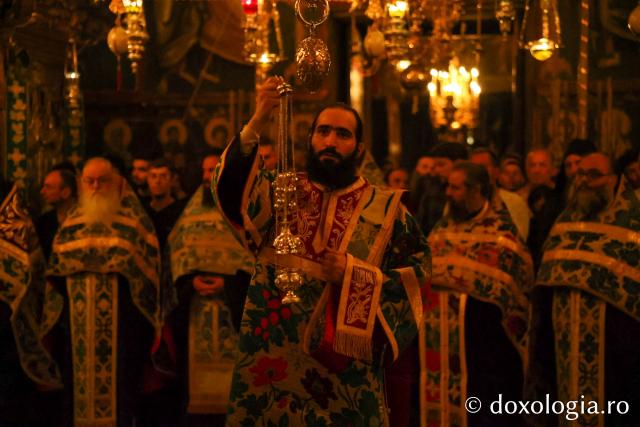  Prăznuirea Soborului Sfinților Vatopedini