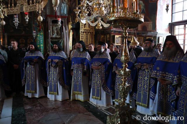  Prăznuirea Soborului Sfinților Vatopedini