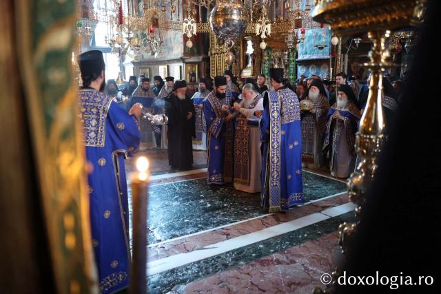 Prăznuirea Soborului Sfinților Vatopedini