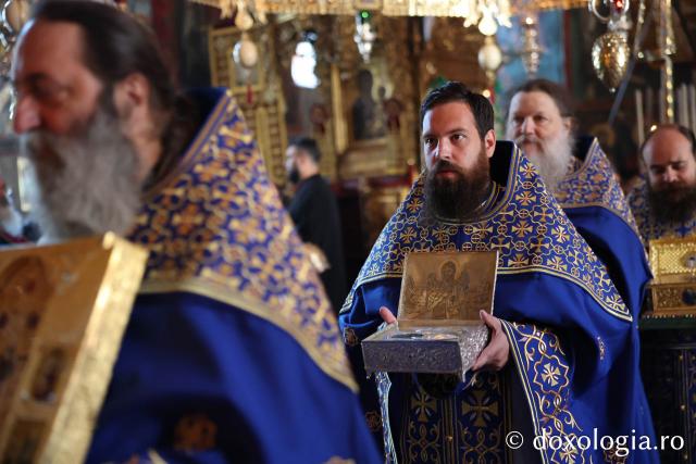  Prăznuirea Soborului Sfinților Vatopedini