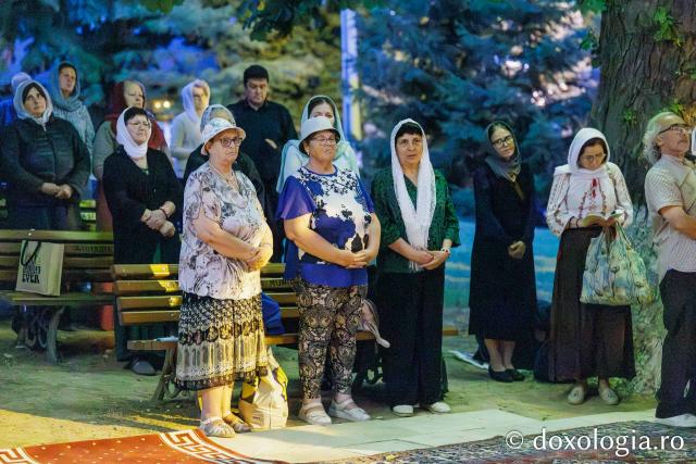 (Foto) Priveghere în cinstea Sfintei Icoane a Maicii Domnului „Prodromița” la Mănăstirea Bucium din Iași