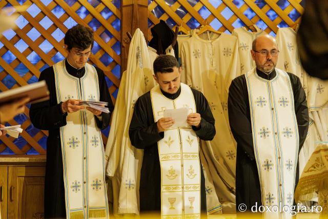 (Foto) Priveghere în cinstea Sfintei Icoane a Maicii Domnului „Prodromița” la Mănăstirea Bucium din Iași