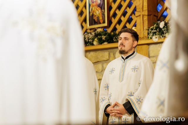 (Foto) Priveghere în cinstea Sfintei Icoane a Maicii Domnului „Prodromița” la Mănăstirea Bucium din Iași