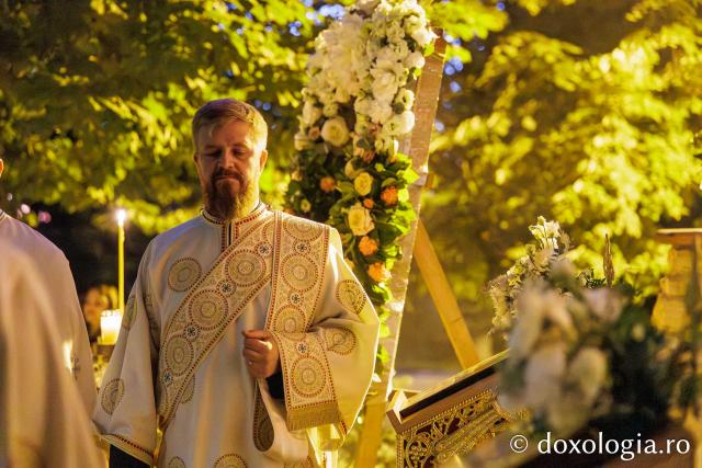 (Foto) Priveghere în cinstea Sfintei Icoane a Maicii Domnului „Prodromița” la Mănăstirea Bucium din Iași