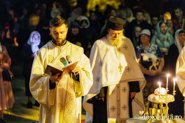 (Foto) Priveghere în cinstea Sfintei Icoane a Maicii Domnului „Prodromița” la Mănăstirea Bucium din Iași