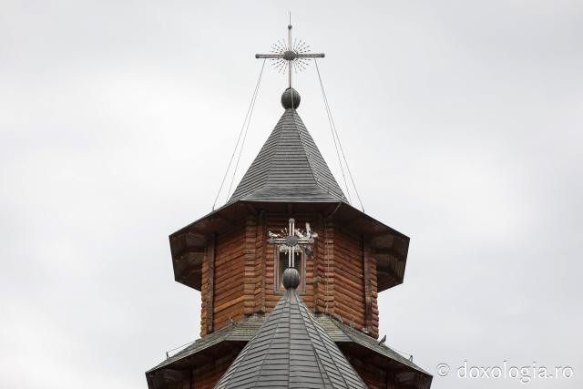 Schitul „Pogorârea Sfântului Duh" – Drăgești, Vaslui