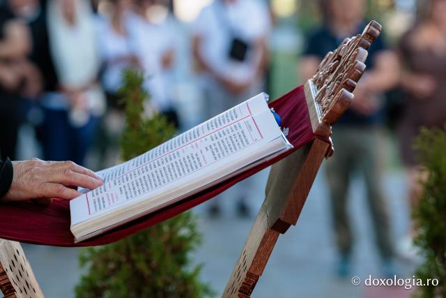 Bucură-te, Cuvioase Părinte – Priveghere în cinstea Sfântului Cuvios Iosif de la Văratec