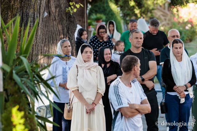 Bucură-te, Cuvioase Părinte – Priveghere în cinstea Sfântului Cuvios Iosif de la Văratec
