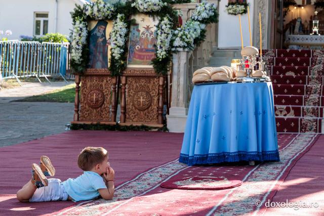 Bucură-te, Cuvioase Părinte – Priveghere în cinstea Sfântului Cuvios Iosif de la Văratec
