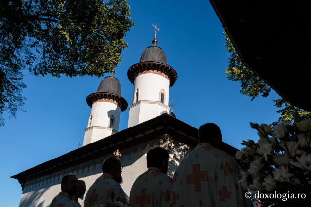 Bucură-te, Cuvioase Părinte – Priveghere în cinstea Sfântului Cuvios Iosif de la Văratec
