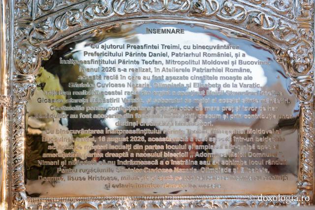Racla cu moaștele Sfintelor Cuvioase Nazaria, Olimpiada și Elisabeta (Safta) Brâncoveanu de la Văratec