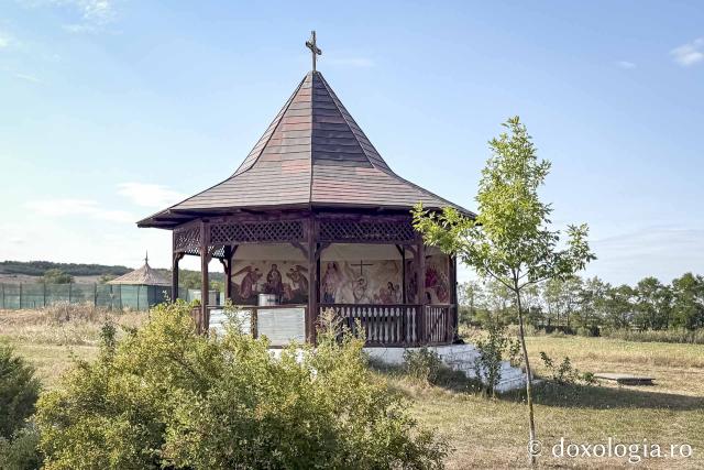 Schitul „Pogorârea Sfântului Duh" – Drăgești, Vaslui