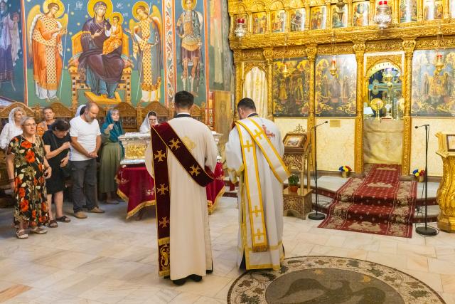 Slujba Privegherii în cinstea Sfintei Doamne Maria Brâncoveanu