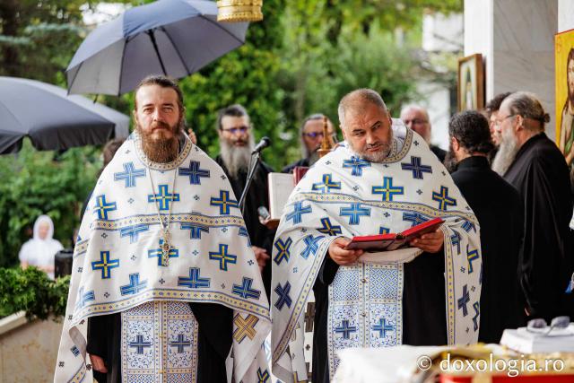Priveghere în cinstea Sfintei Cuvioase Teodora la Mănăstirea Sihăstria